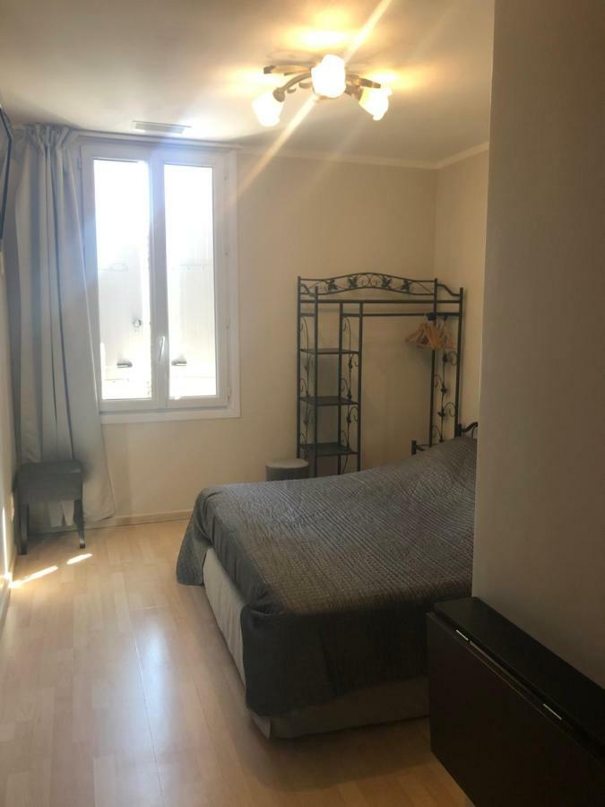 Hotel Le Lys D'Or ヴォヴェール エクステリア 写真