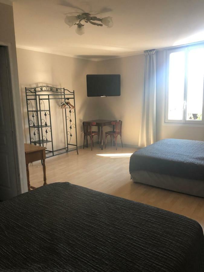 Hotel Le Lys D'Or ヴォヴェール エクステリア 写真
